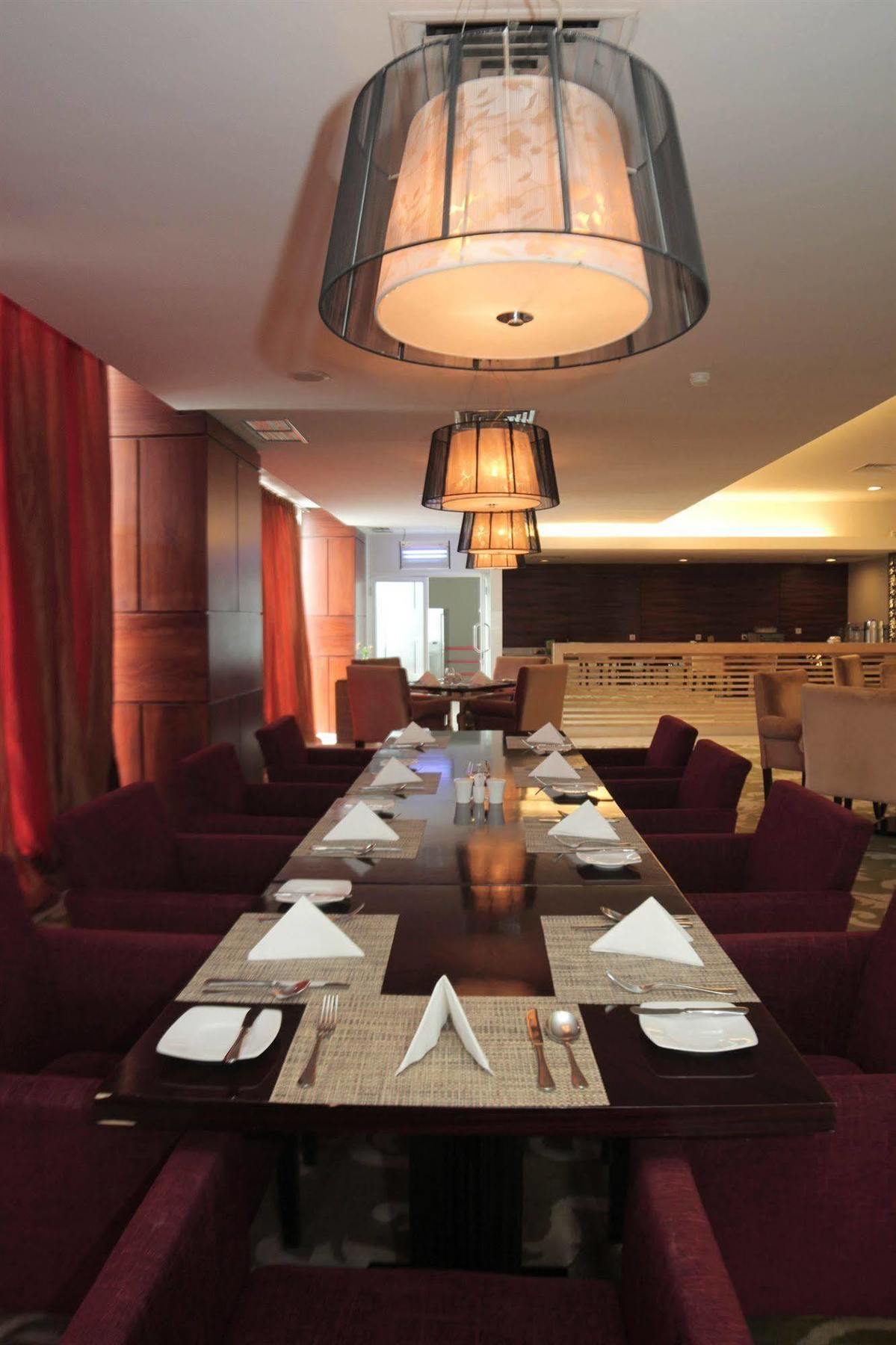 Premier Basko Hotel Padang  Exterior photo